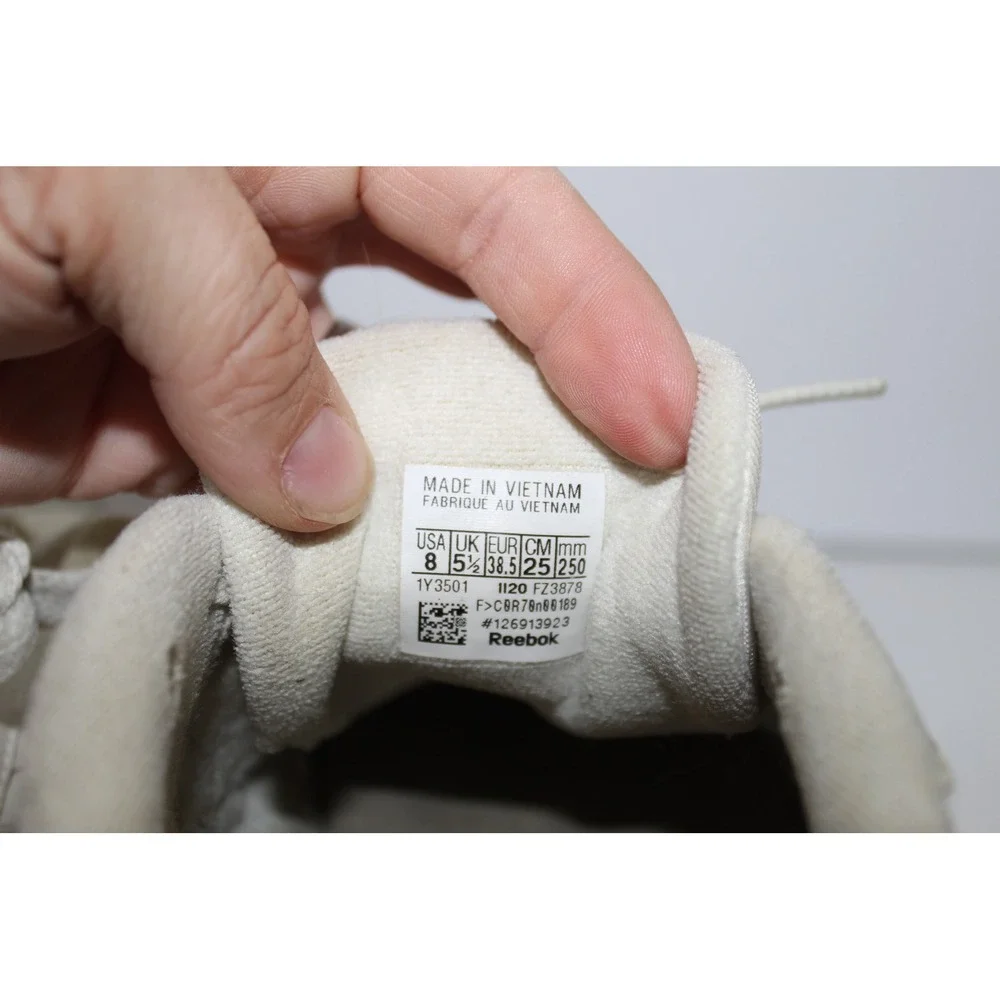 Reebok Classic Club C Women 8 Leather Low Top Sneakers Cream Blue FZ3878